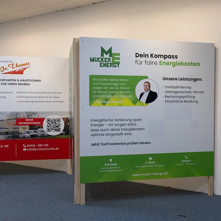 Dein BauKompass: Montierte Partnerfläche auf Dibond